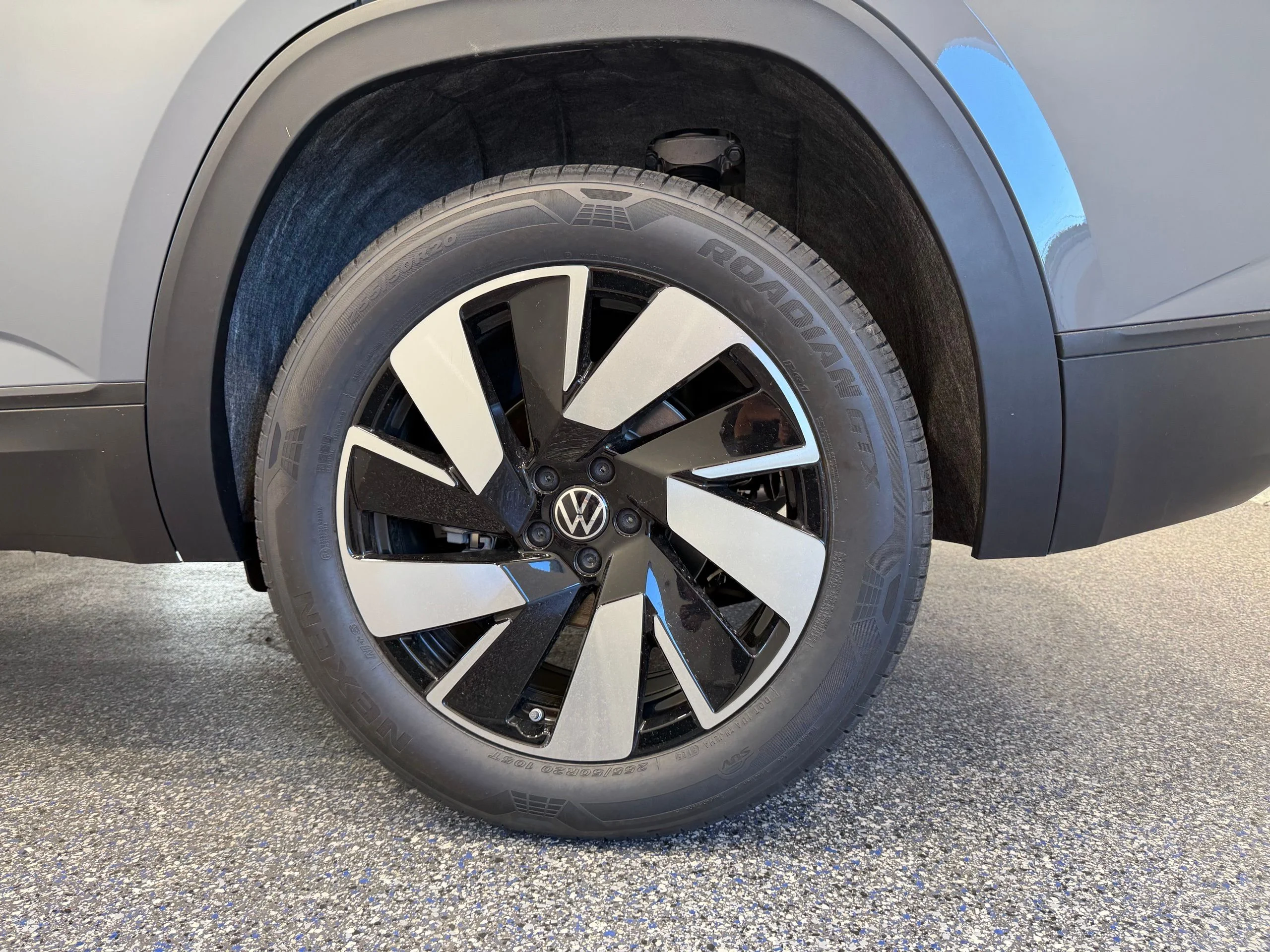 New 2026 Gray Volkswagen 2.0T SE w/Technology image 12