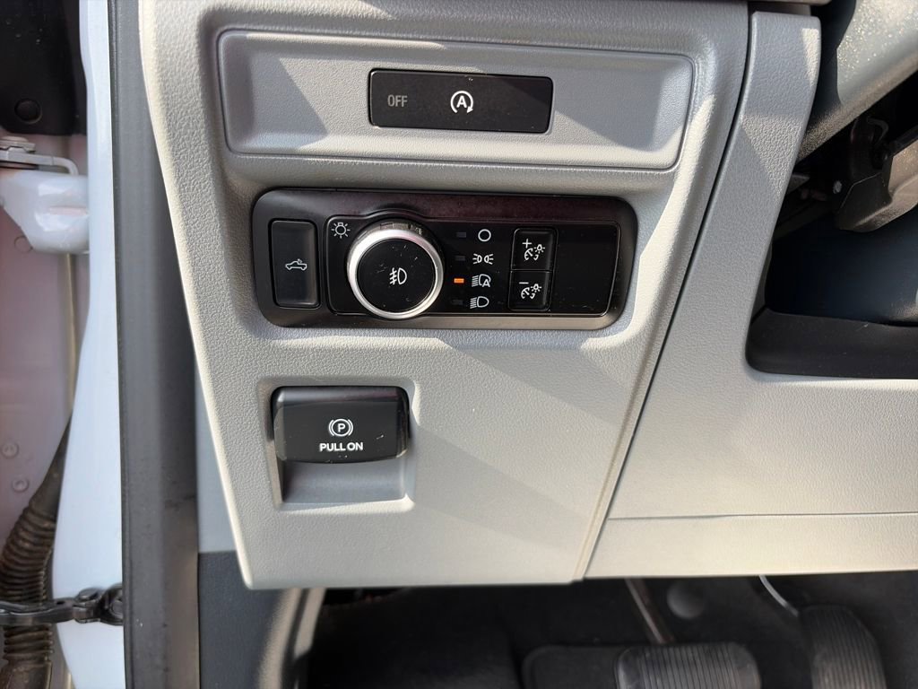 2025 Ford F-150 XLT - Photo 17