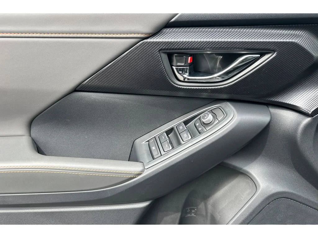 New 2026 CRYSTAL BLACK SILICA Subaru Limited Hybrid image 11