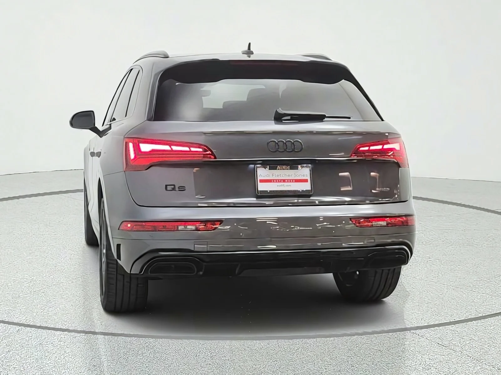 Used 2024 Daytona Gray Pearl Effect Audi S line Premium Plus image 6