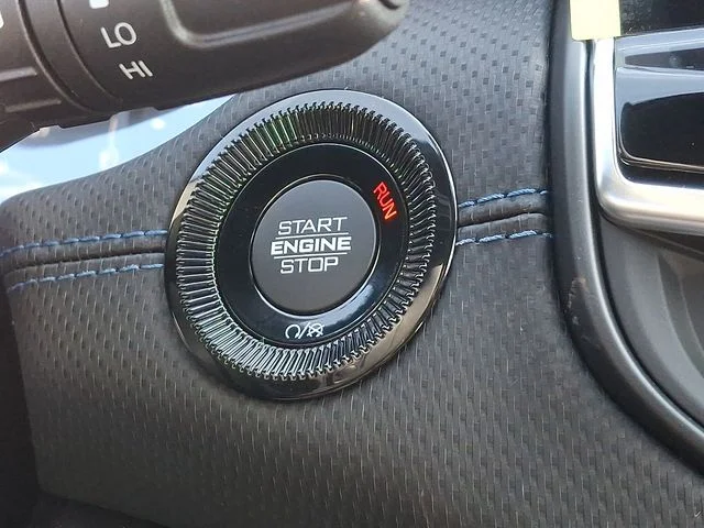 New 2026 Black Jeep Latitude image 19