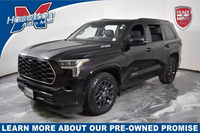 2024 Toyota Sequoia Platinum 4WD i-FORCE MAX Hybrid's photo