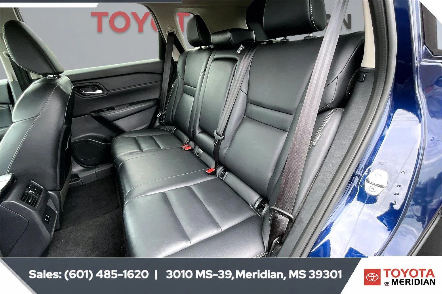 Used 2026 Deep Ocean Blue Pearl Nissan SL image 19