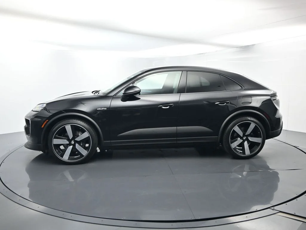 Certified 2024 Porsche Macan Base with VIN WP1AA2XA9RL003045 for sale in West Palm Beach, FL