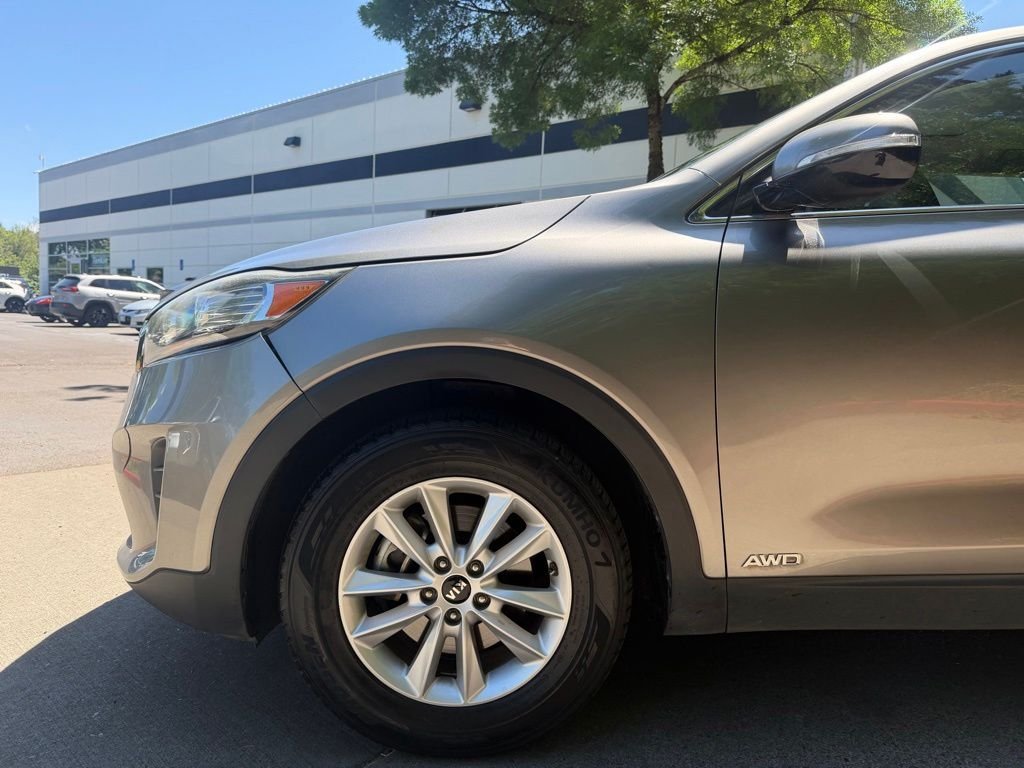 Used 2019 Titanium Silver Kia LX image 7