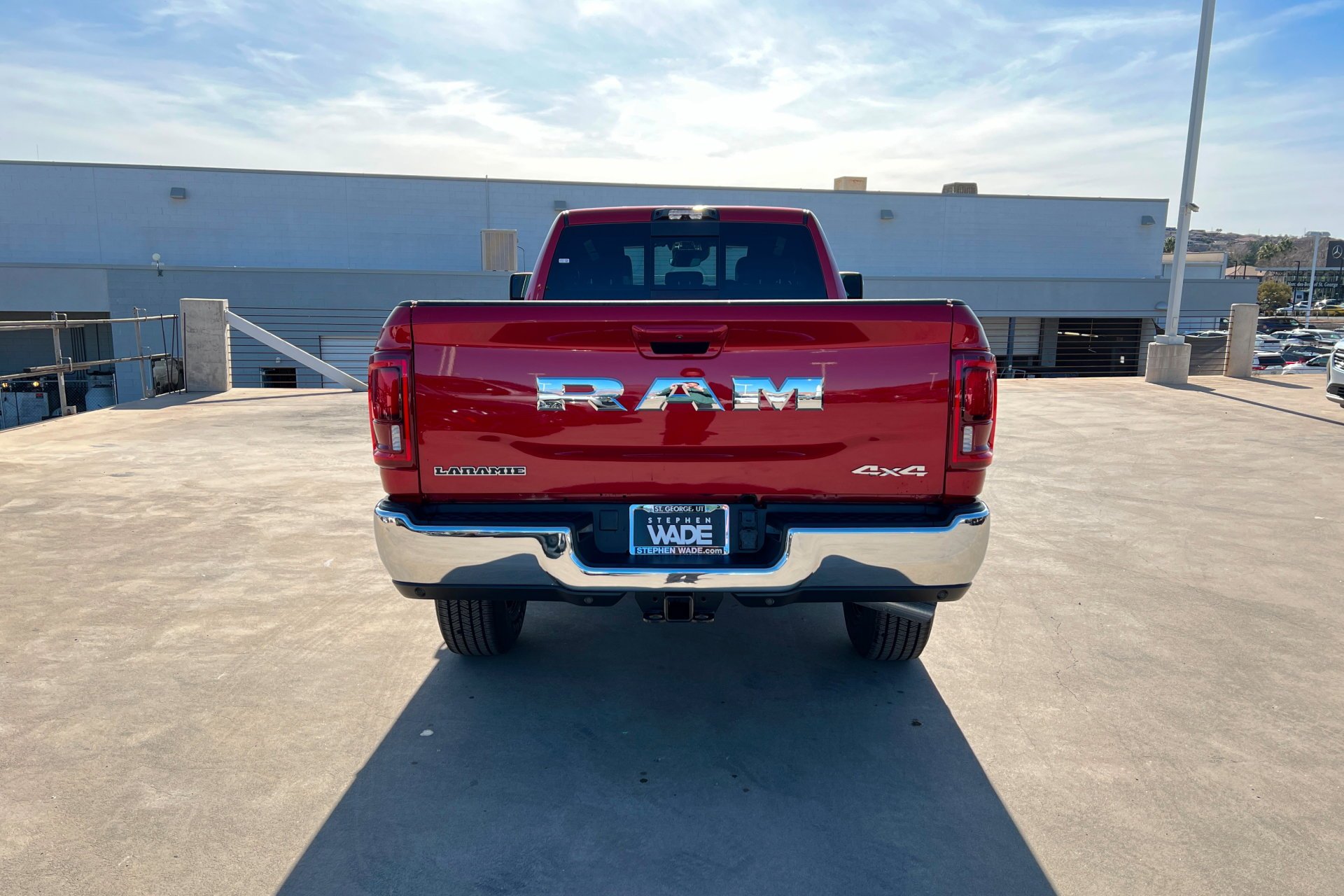 New 2026 Molten Red Pearl-Coat Exterior Paint RAM Laramie image 5