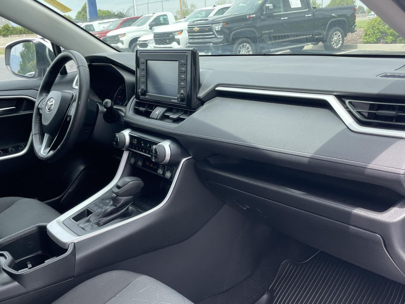 2022 Toyota RAV4 XLE - Photo 37