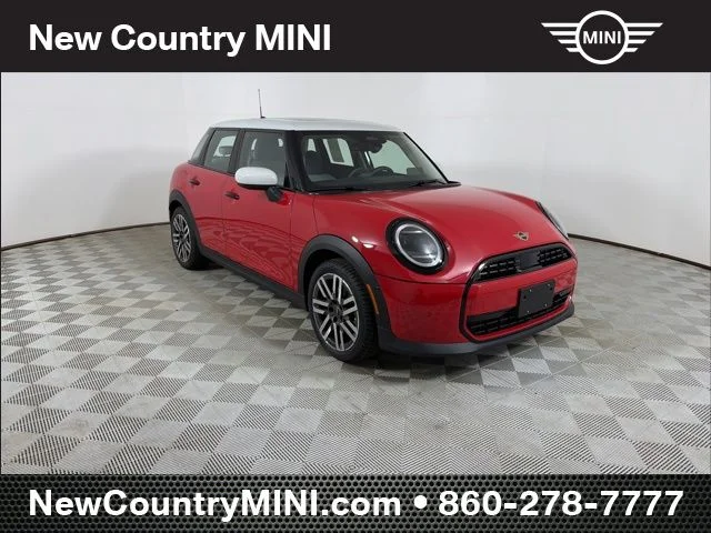 2025 MINI Hardtop Cooper Signature's photo