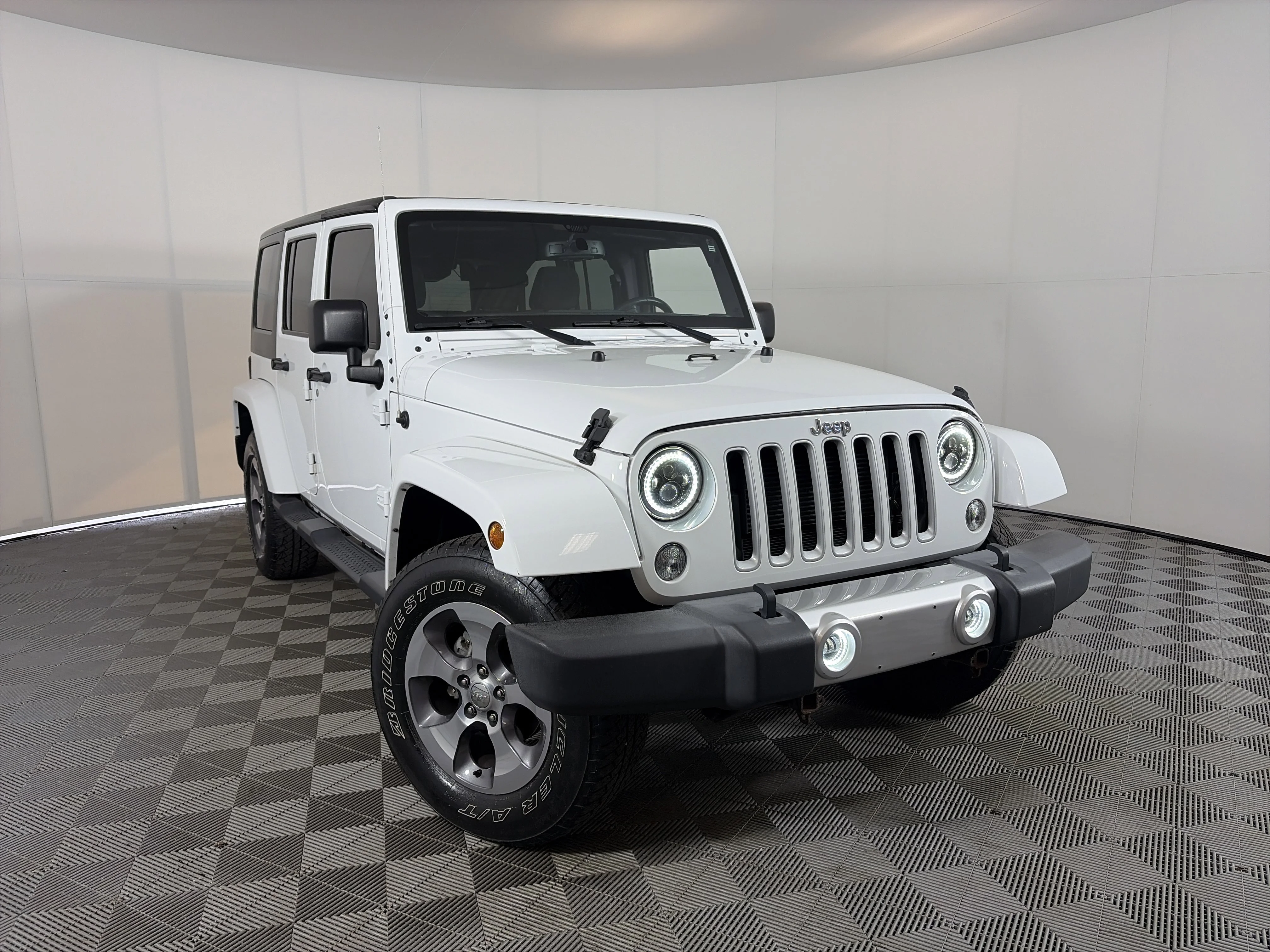 2018 Jeep Wrangler Sahara's photo