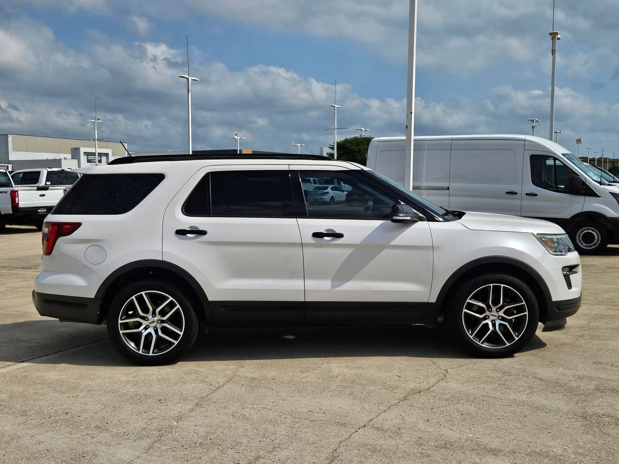 Used 2018 Ford Explorer Sport with VIN 1FM5K8GT5JGA85498 for sale in Manvel, TX