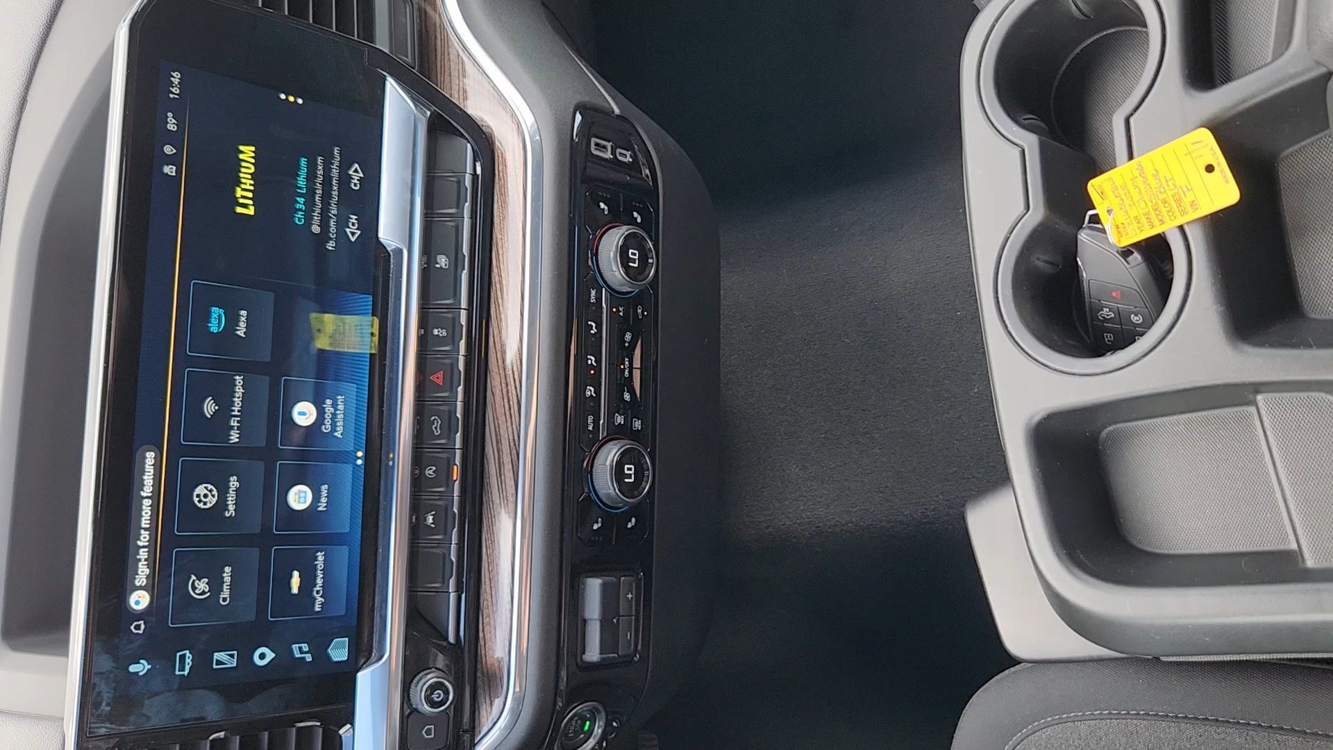 2025 Chevrolet Silverado 1500 LT - Photo 15