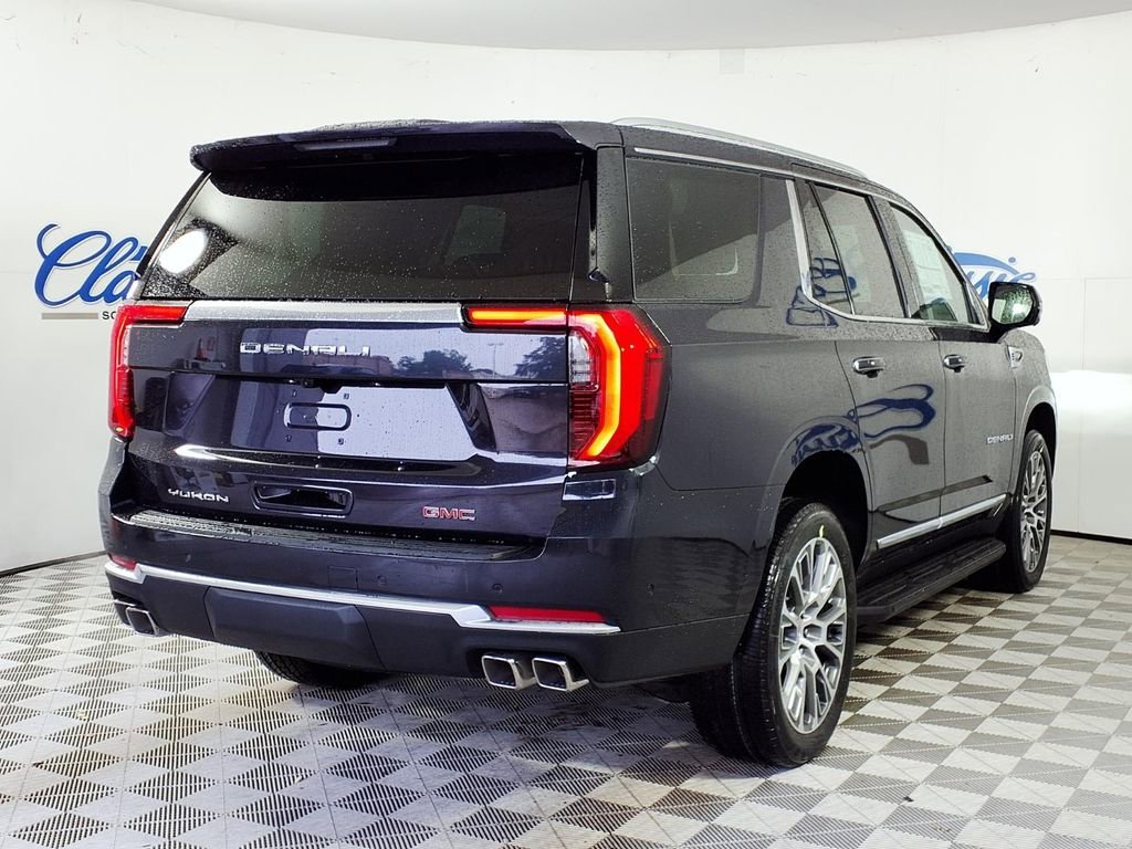 2026 GMC Yukon Denali - Photo 6