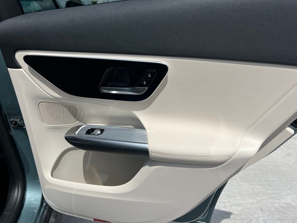 2025 Mercedes-Benz GLC Base - Photo 17