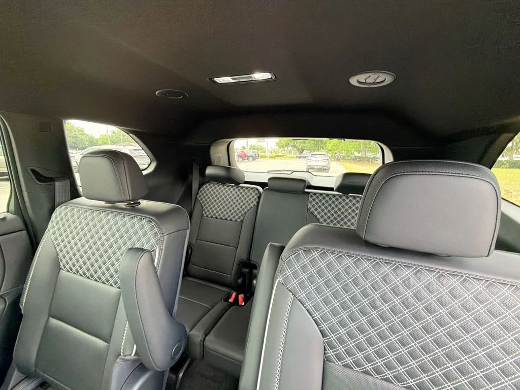 2026 GMC Acadia Denali - Photo 31