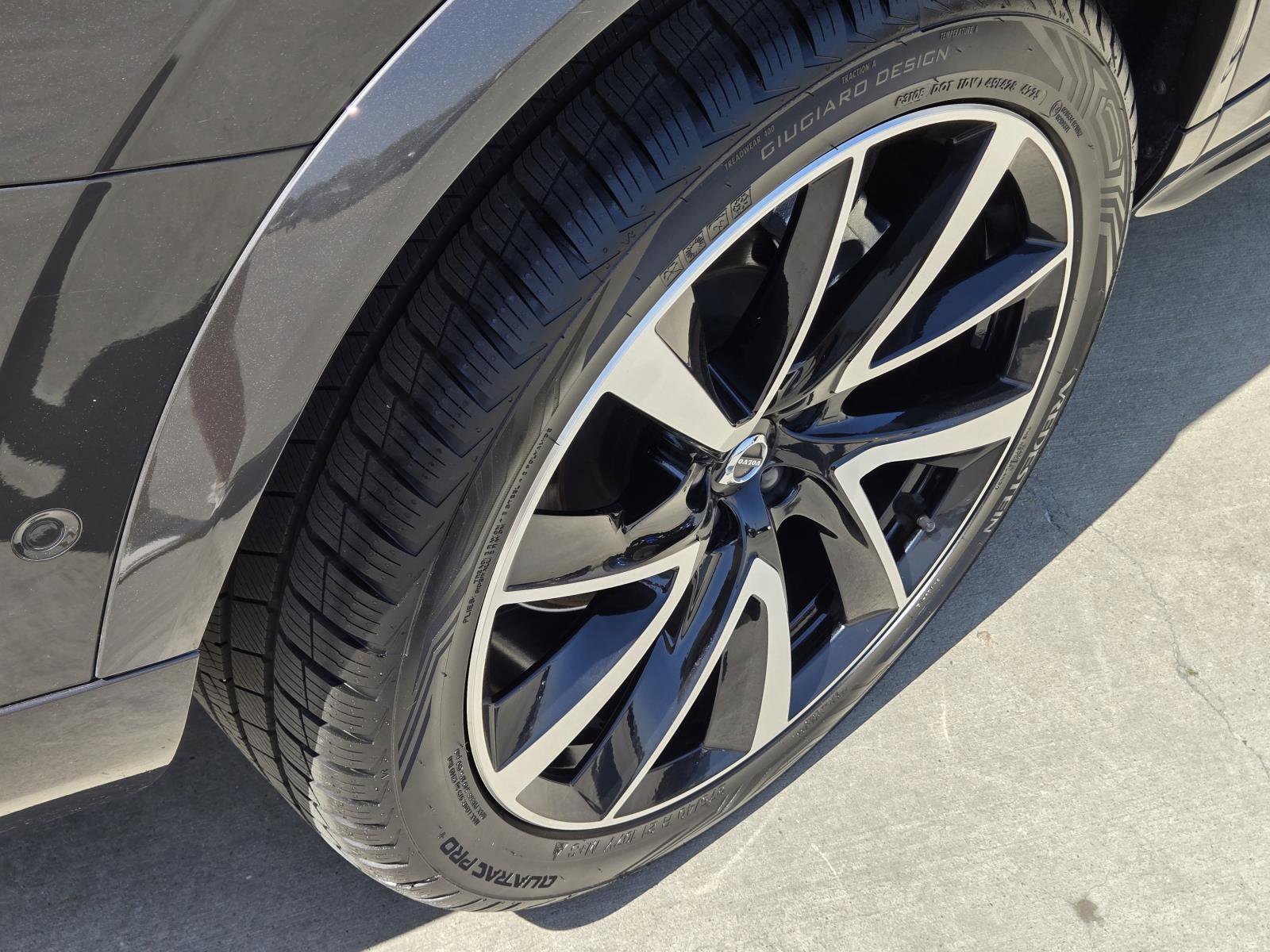Used 2023 Platinum Gray Metallic Volvo Plus image 11
