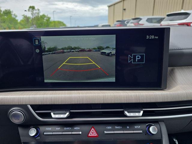2025 Hyundai Sonata Hybrid SEL - Photo 17