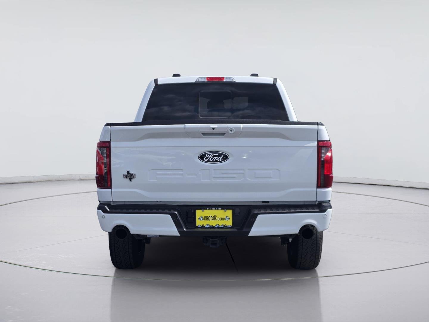 Used 2025 Oxford White Ford XLT image 7