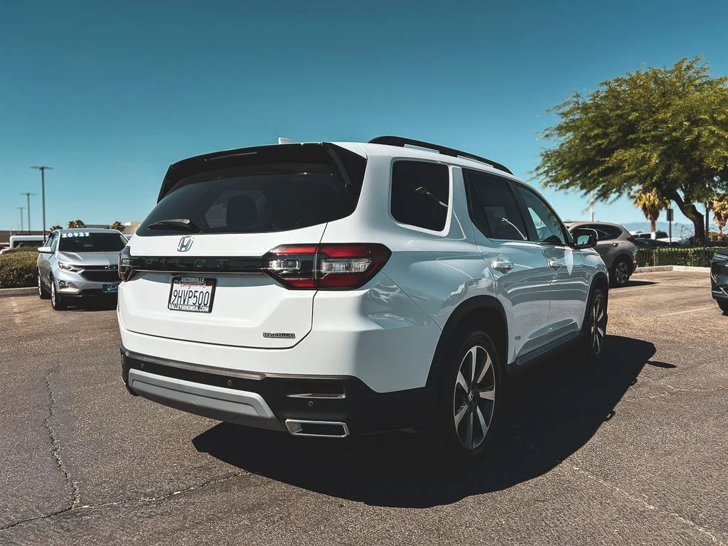2023 Honda Pilot Touring - Photo 9