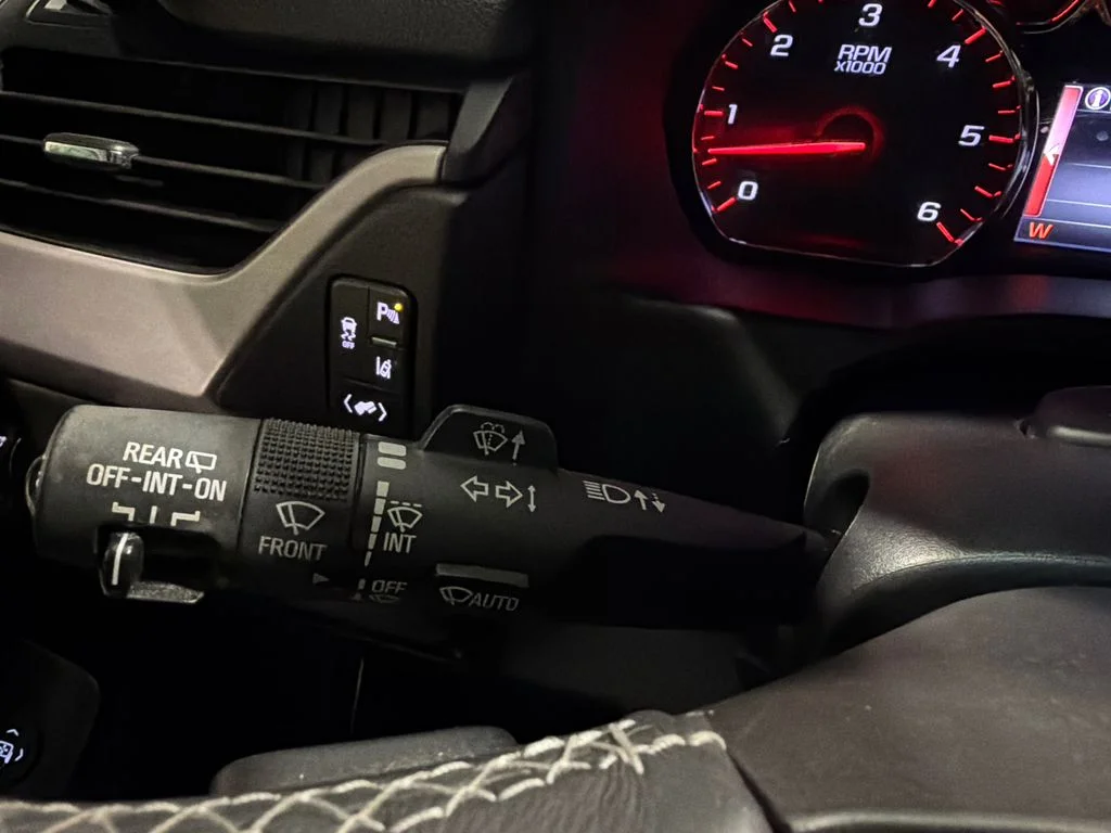 Used 2015 Iridium Metallic GMC SLE image 22