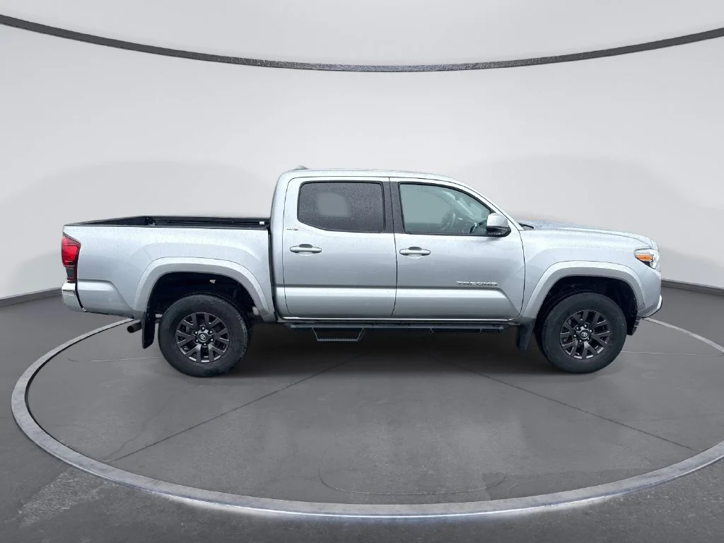 Used 2021 Silver Toyota SR5 image 8