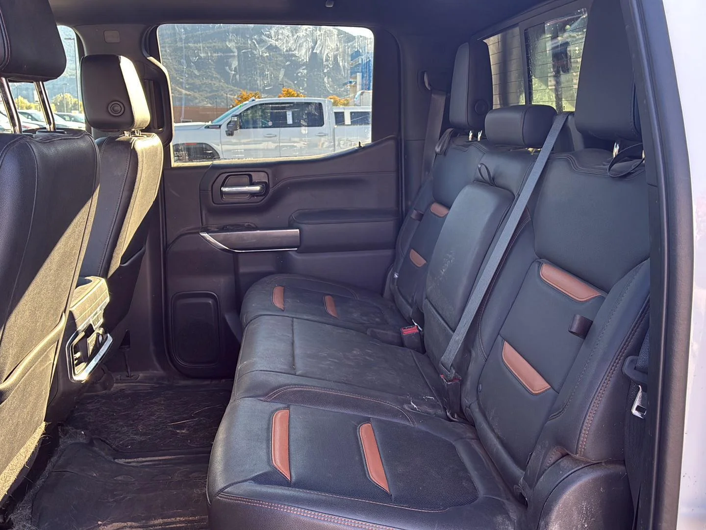 Used 2021 SUMMIT WHITE GMC AT4 image 6