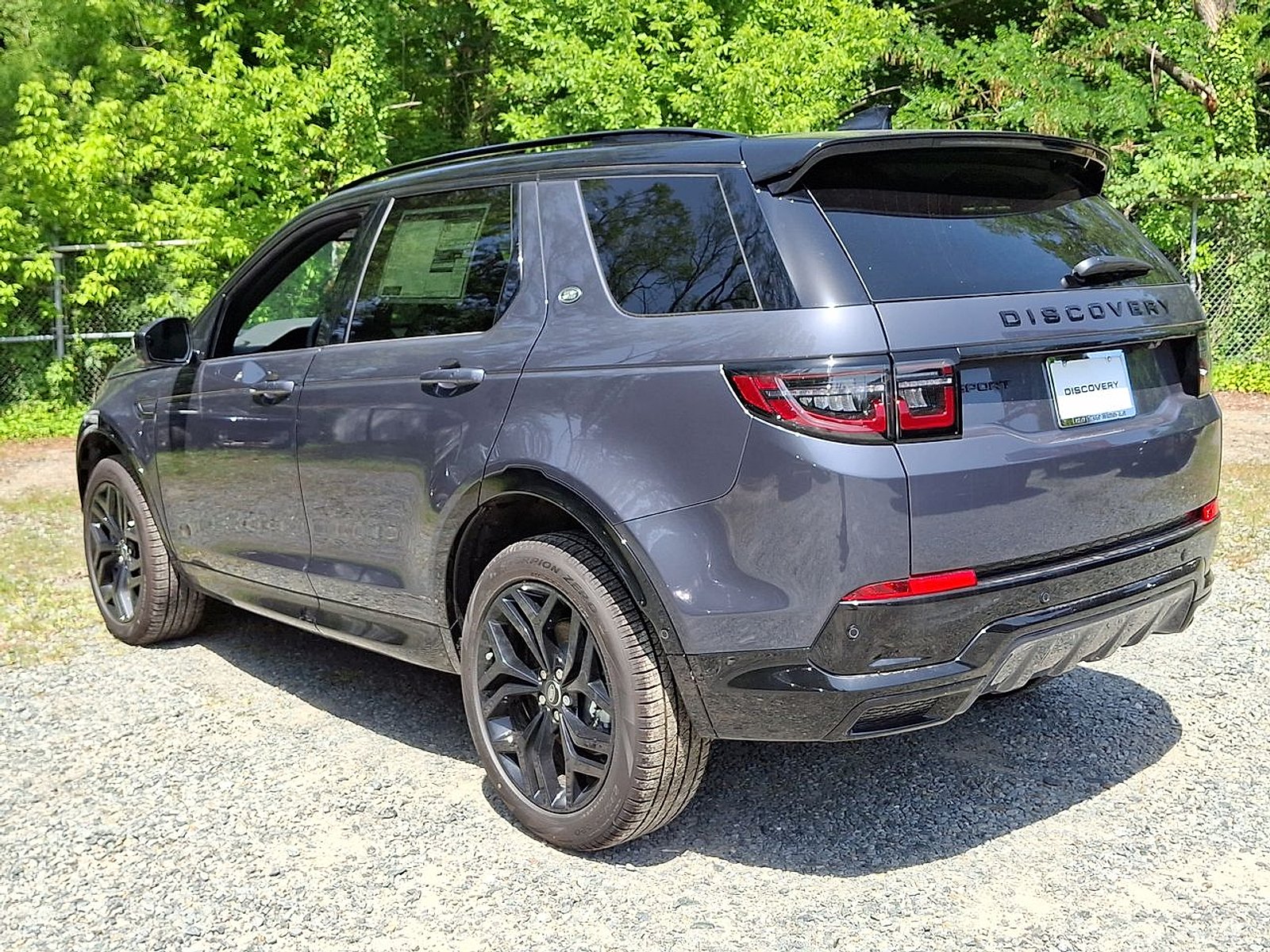 New 2026 Varesine Blue Metallic - 1EH Land Rover Landmark image 16