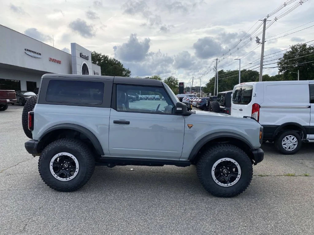 Used 2023 Gray Ford Badlands image 2
