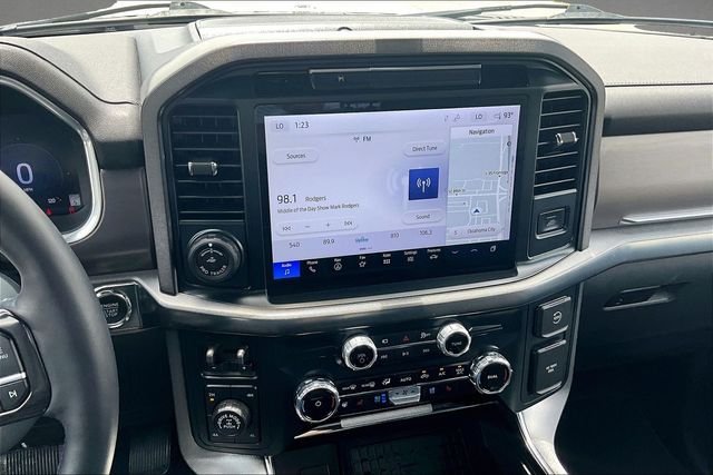 Used 2025 White Ford Platinum image 4
