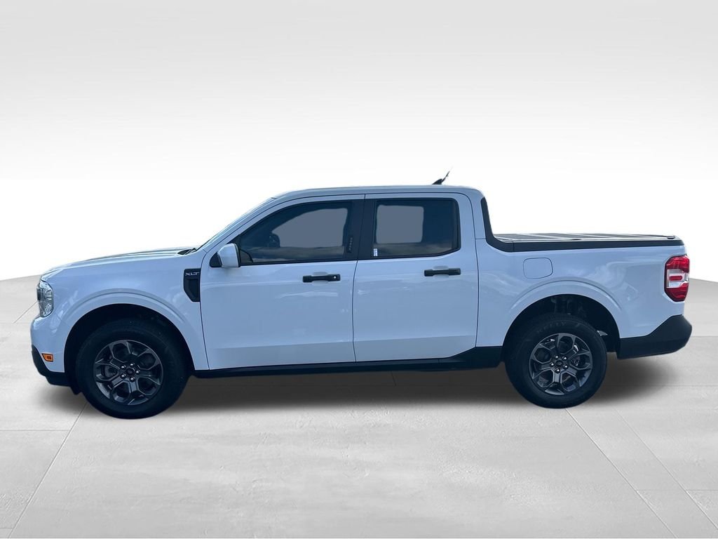 Used 2022 White Ford XLT image 2