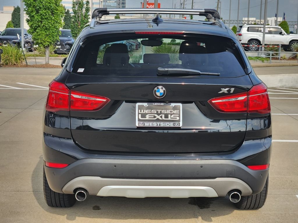 Used 2017 Jet Black BMW xDrive28i image 6