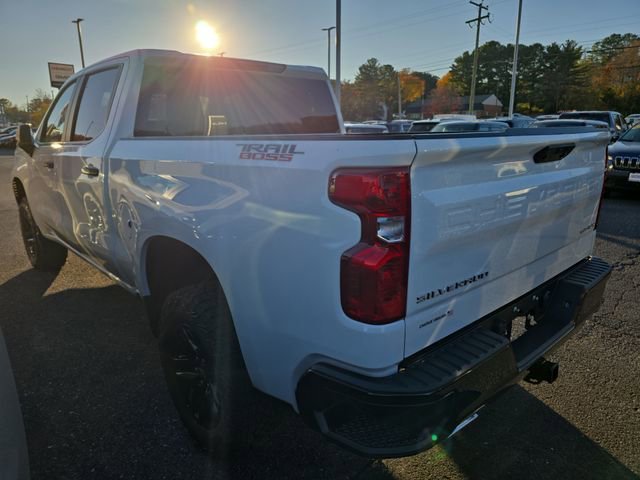 2026 Chevrolet Silverado 1500 Custom Trail Boss photo 2