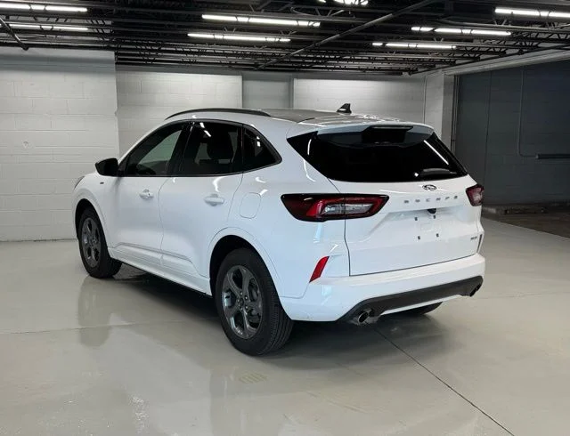 Used 2023 White Ford ST-Line image 3