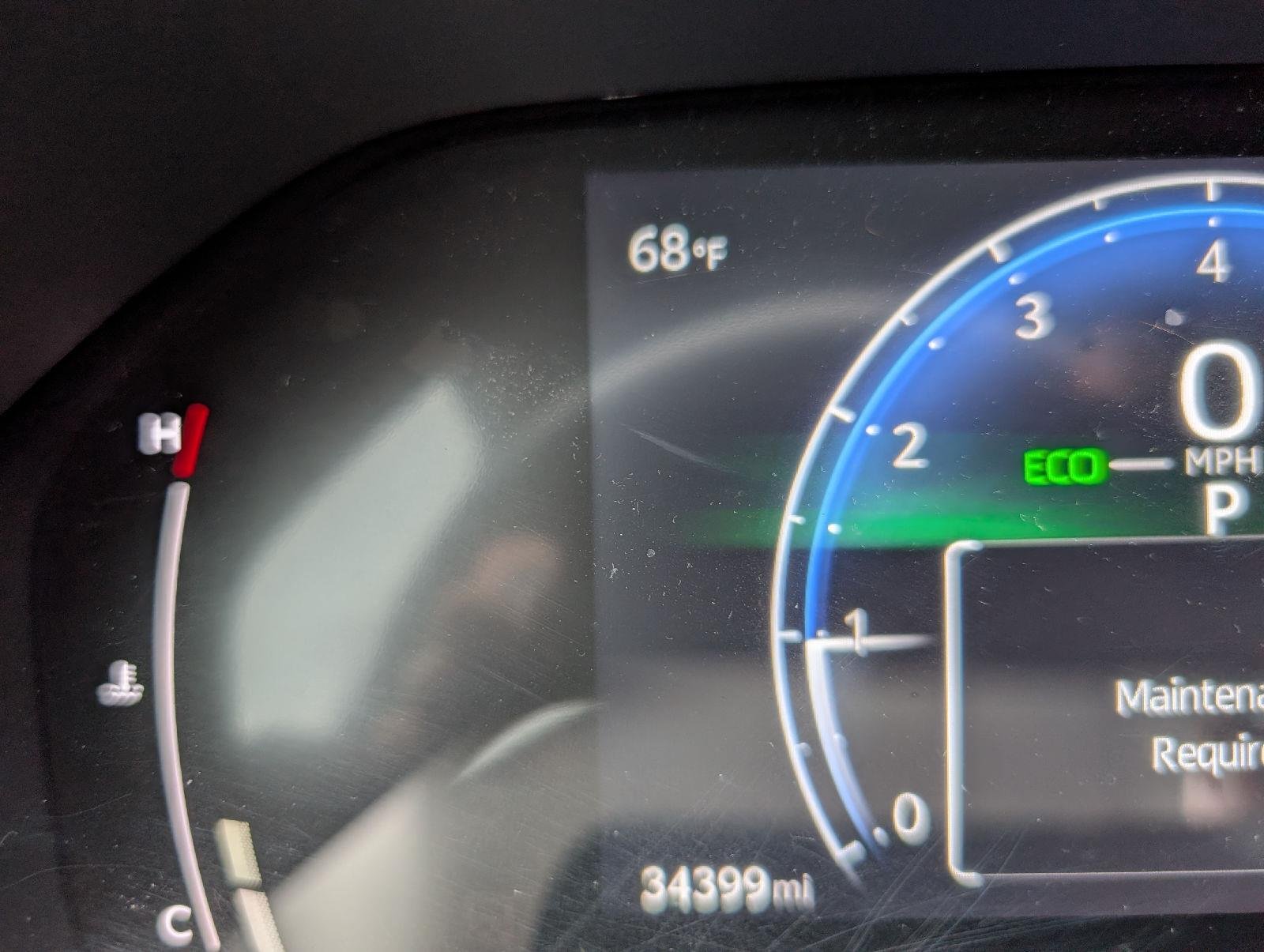 Used 2024 Coastal Cream Toyota XLE image 13