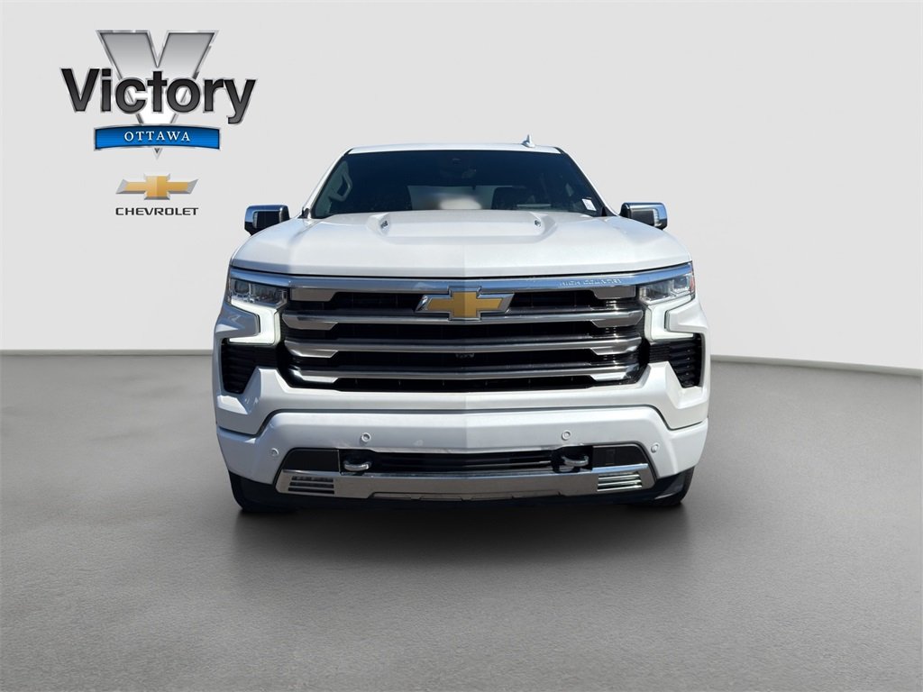 Used 2023 Chevrolet Silverado 1500 High Country with VIN 1GCUDJEL5PZ189572 for sale in Kansas City