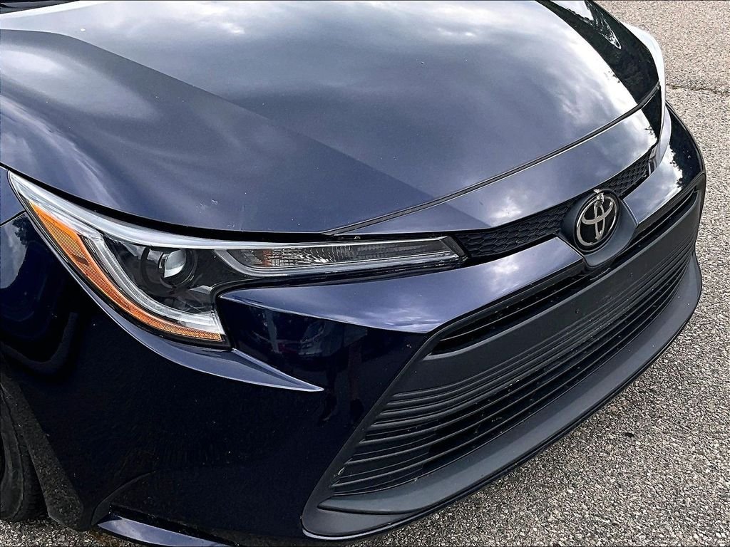 Used 2023 Blue Toyota LE image 8