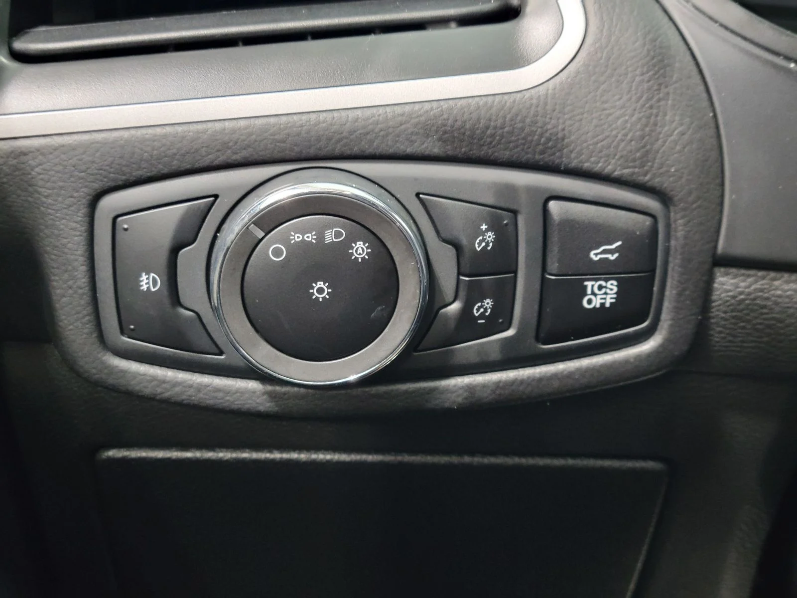 Used 2024 White Ford SEL image 15