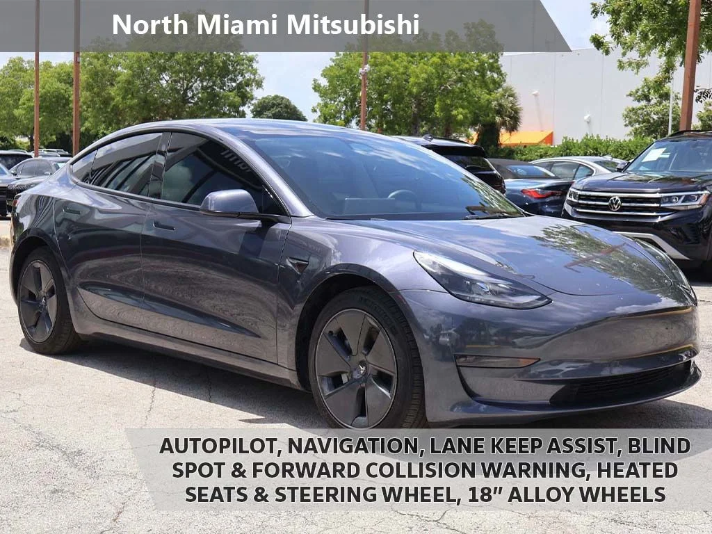 2023 Tesla Model 3 -'s photo