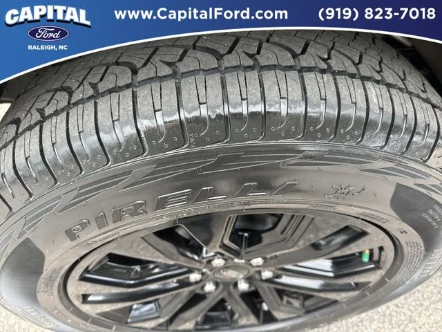 Used 2025 Blue Ford Lariat image 14
