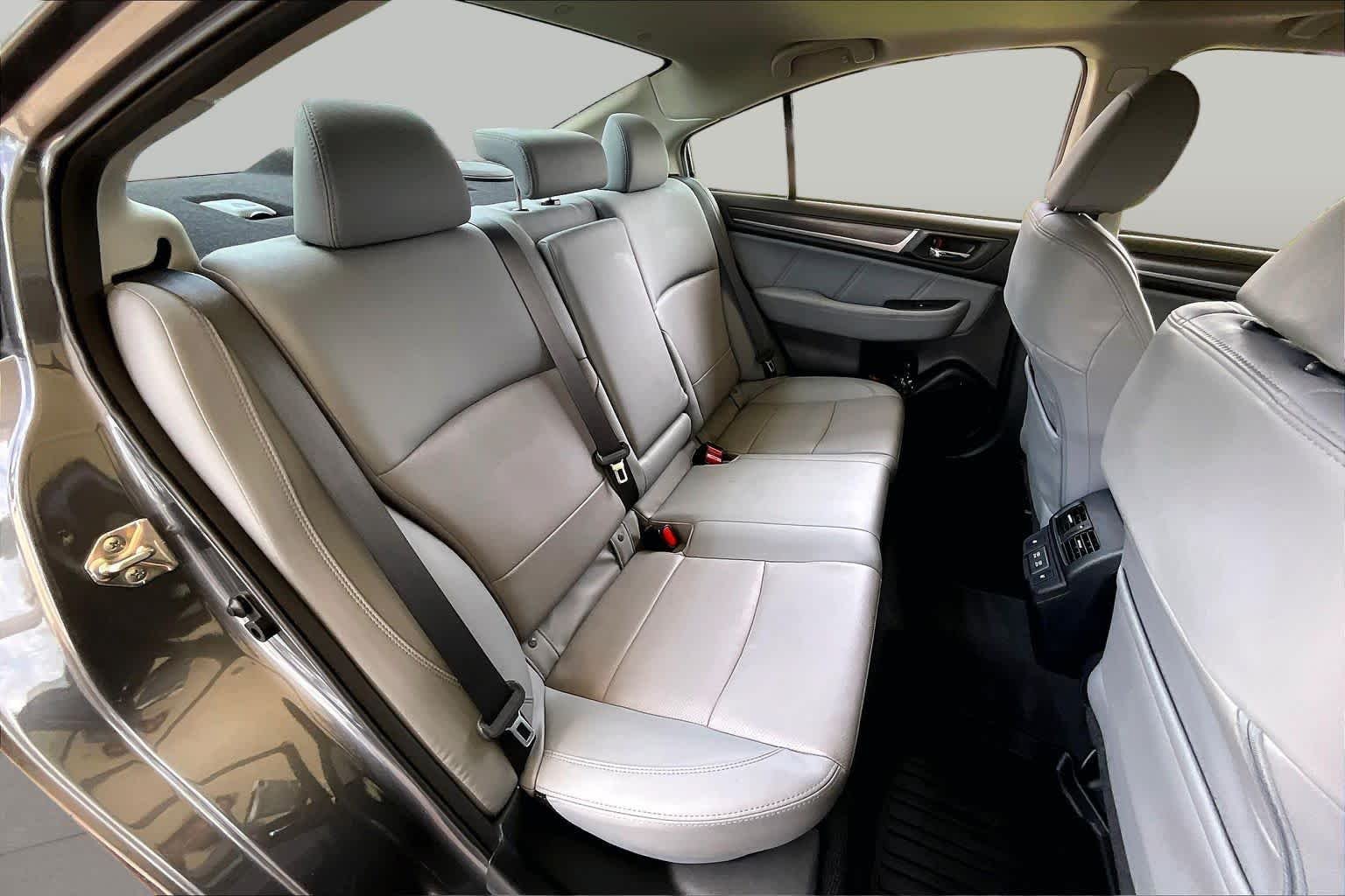 Used 2019 Magnetite Gray Metallic Subaru Limited image 17