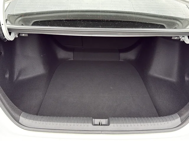 Used 2023 White Honda Touring image 34