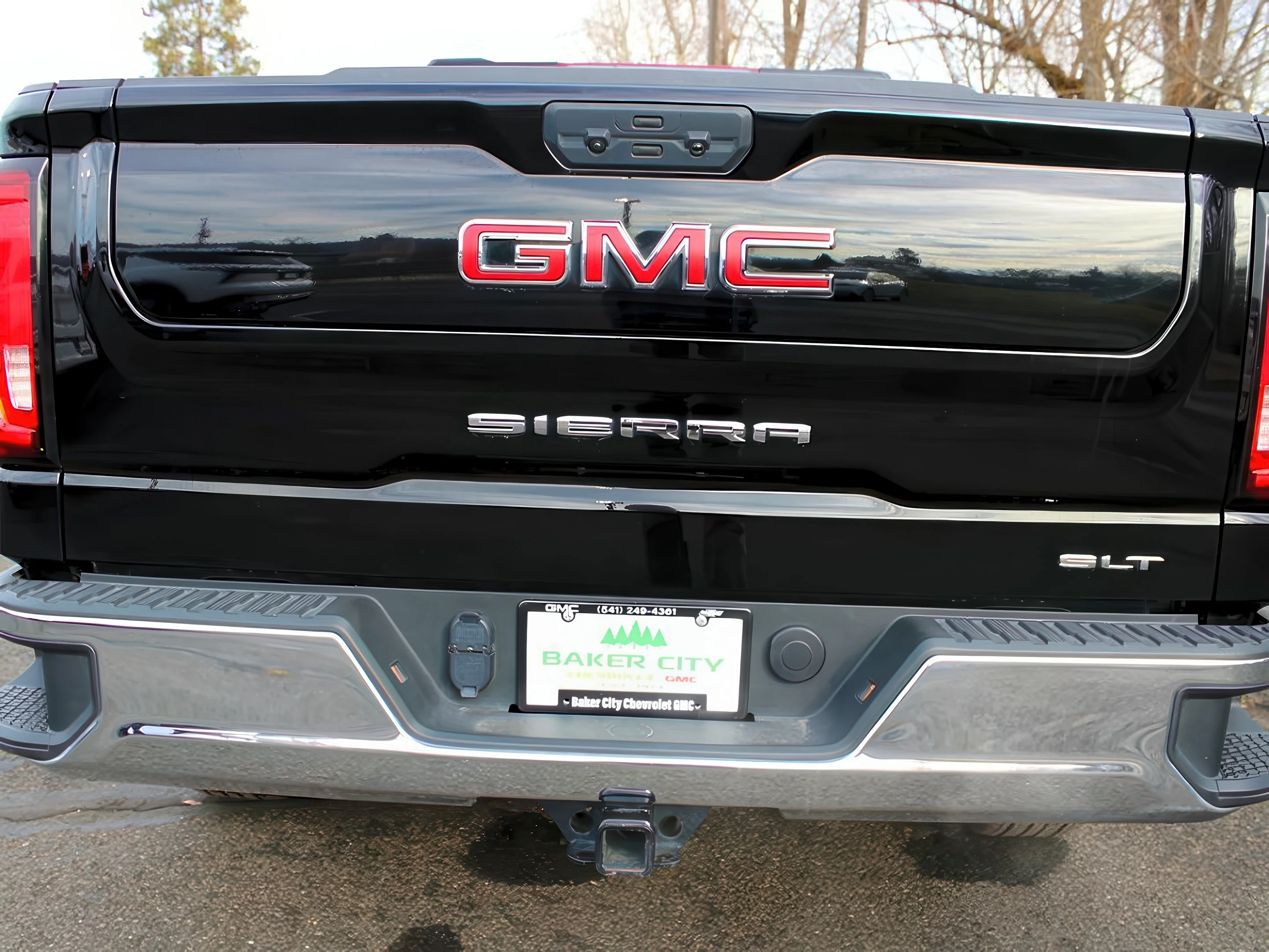 2024 GMC Sierra 1500 SLT - Photo 34