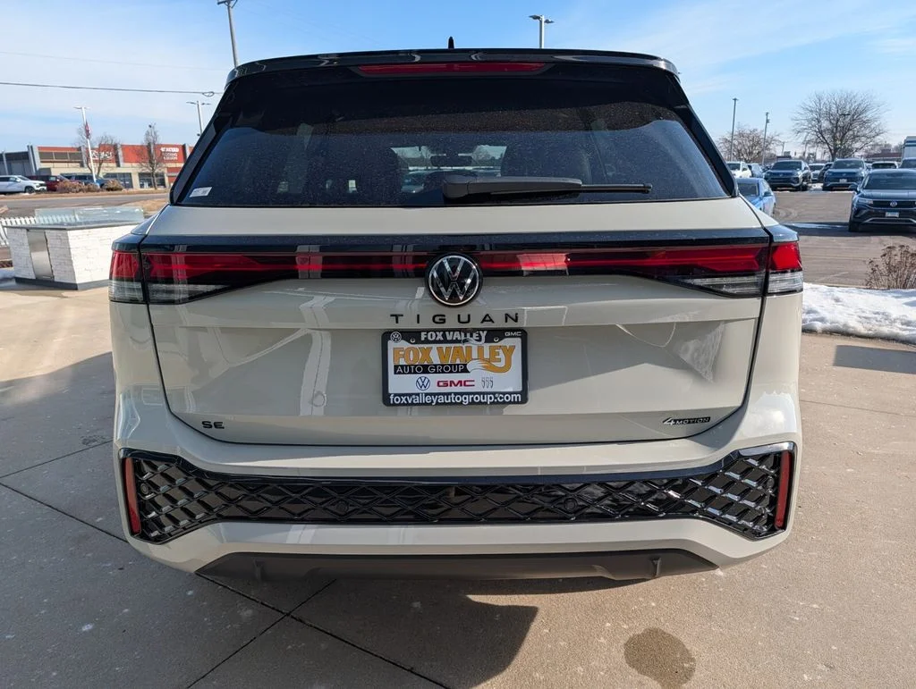 New 2026 Silver Volkswagen 2.0T SE R-Line Black image 5
