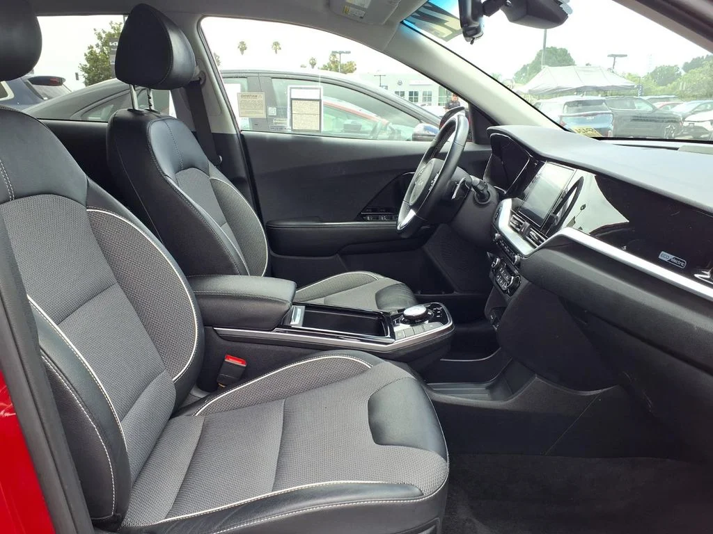 Certified Used 2022 Red Kia S image 10