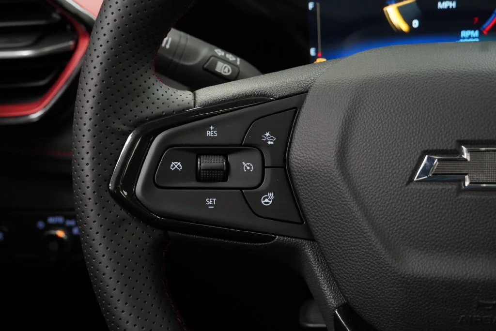 New 2026 Mosaic Black Metallic Chevrolet RS image 29