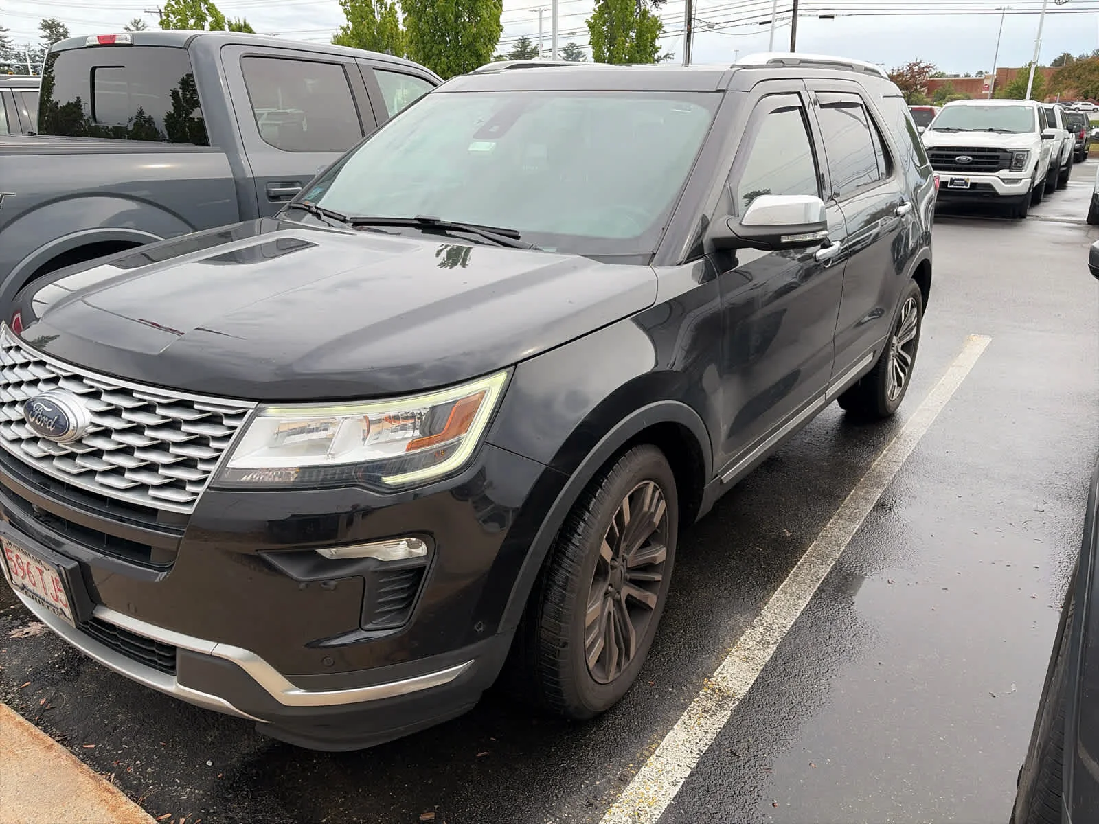 2019 Ford Explorer Platinum 4WD's photo