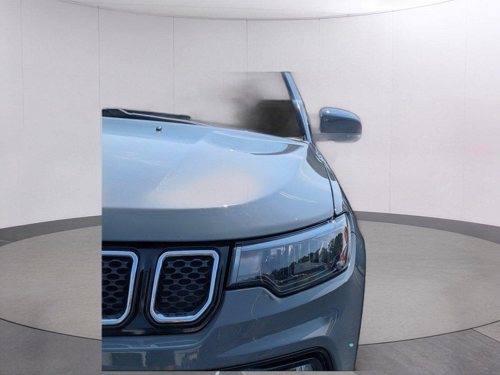 Used 2024 Sting-Gray Clearcoat Jeep Limited image 12