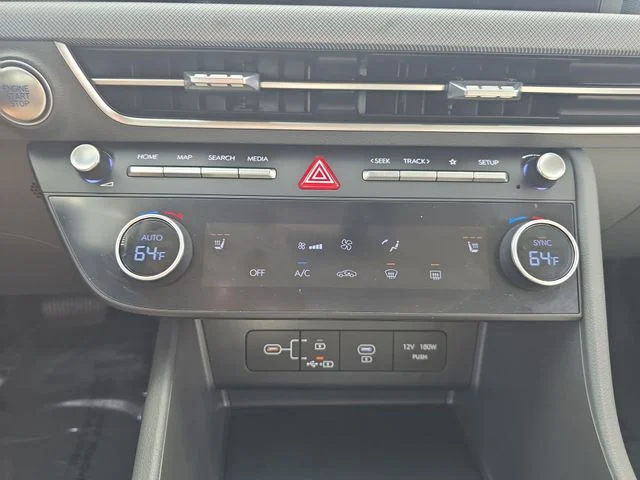 Used 2025 Gray Hyundai SEL image 18