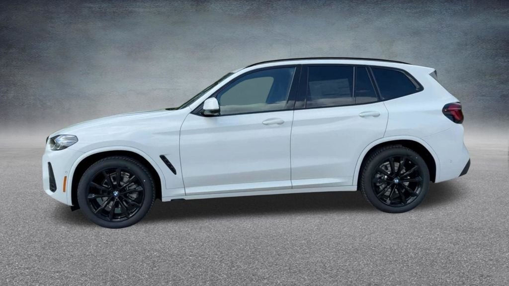 Used 2024 White BMW xDrive30i image 11