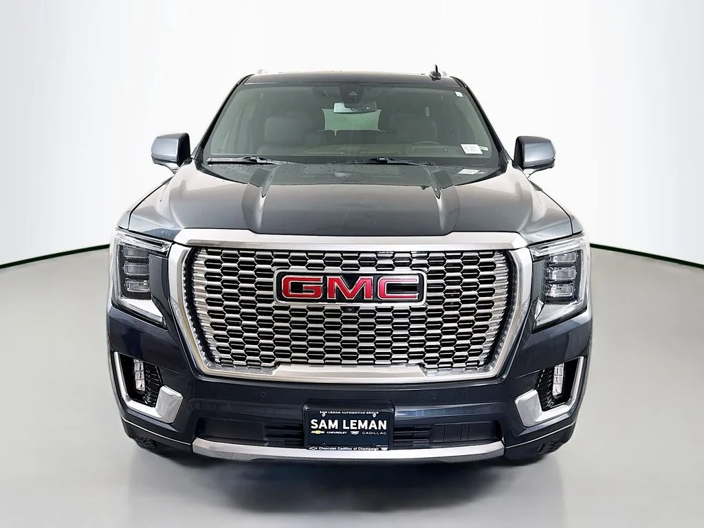 Used 2021 Green GMC Denali image 2