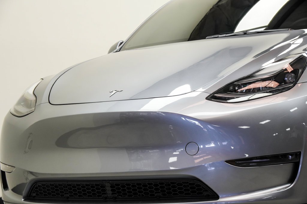 Used 2025 Silver Tesla Performance image 2